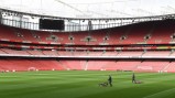 Small workforce maintain Emirates Stadium pitch